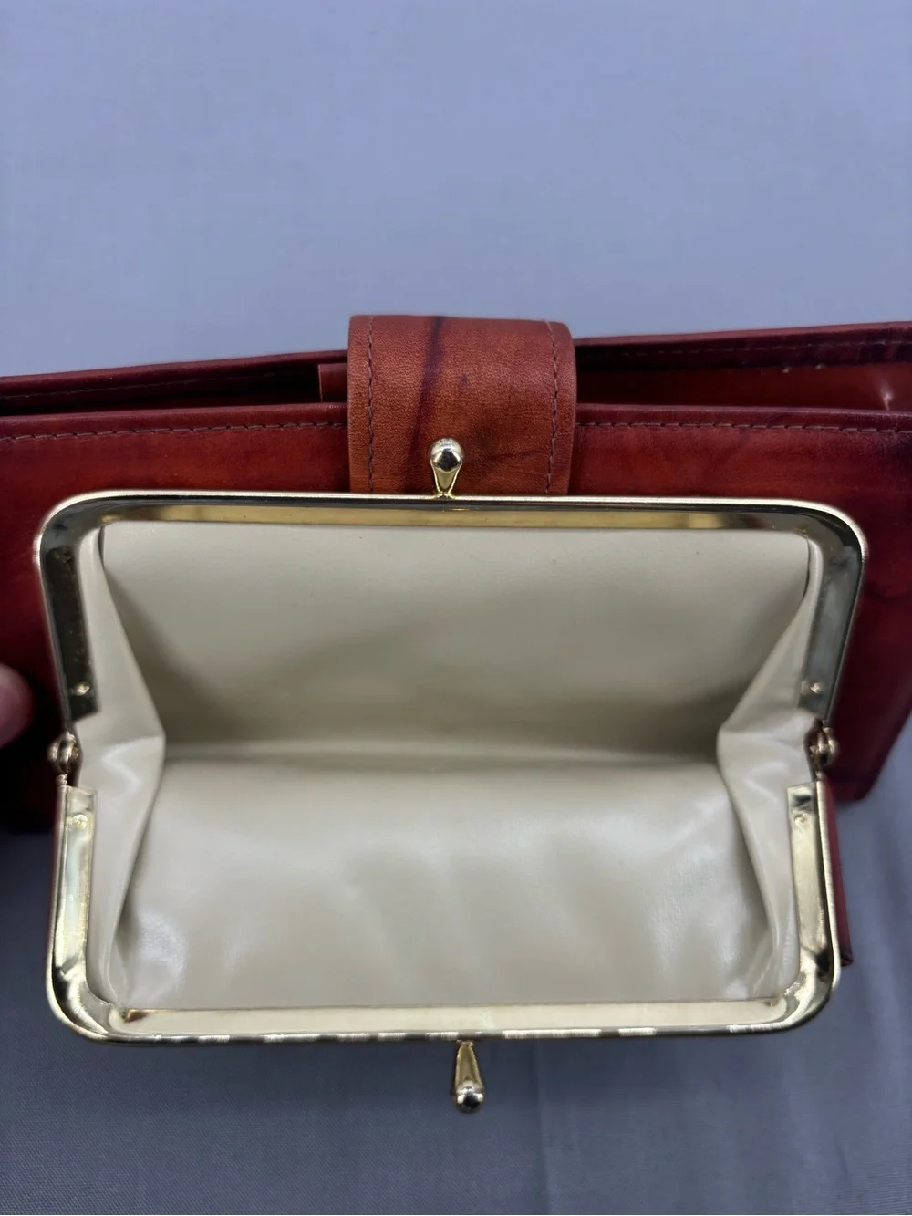 Vintage Baronet Leather Wallet Clutch in Distressed Cognac Brown
